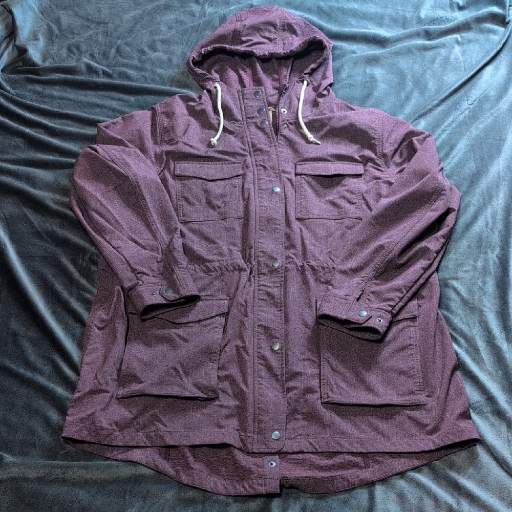Women's Hooded Jacket in Burgundy